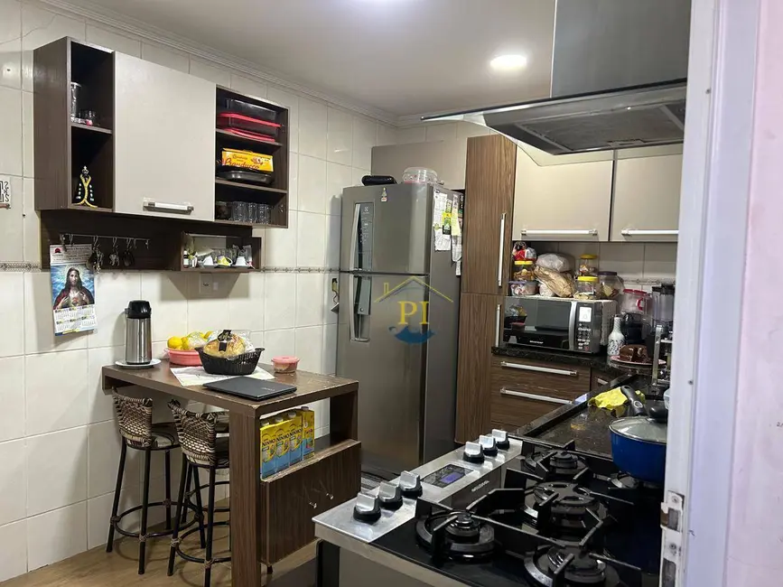 Casa com 4 quartos à venda, 130m2 em Canto do Forte, Praia Grande - SP - imagem 5 Foto 5 de Casa com 4 quartos à venda, 130m2 em Canto do Forte, Praia Grande - SP