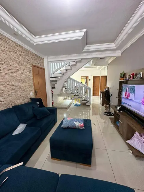 Sobrado com 3 quartos à venda, 143m2 em Canto do Forte, Praia Grande - SP - imagem 7 Foto 7 de Sobrado com 3 quartos à venda, 143m2 em Canto do Forte, Praia Grande - SP