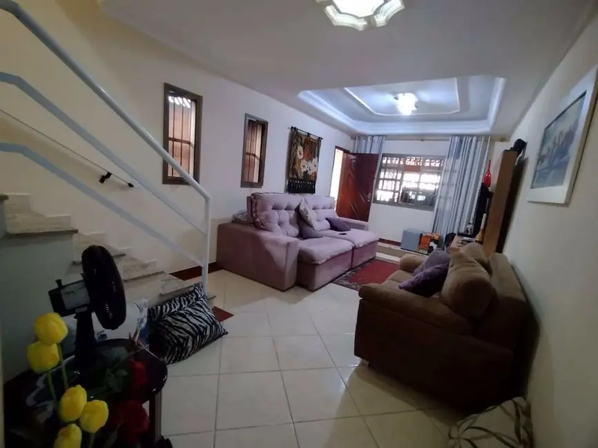 Casa com 3 quartos à venda, 106m2 em Canto do Forte, Praia Grande - SP - imagem 5 Foto 5 de Casa com 3 quartos à venda, 106m2 em Canto do Forte, Praia Grande - SP