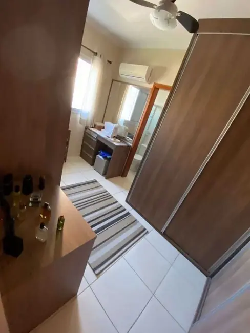 Foto 4 de Apartamento com 3 quartos à venda, 117m2 em Praia Grande - SP