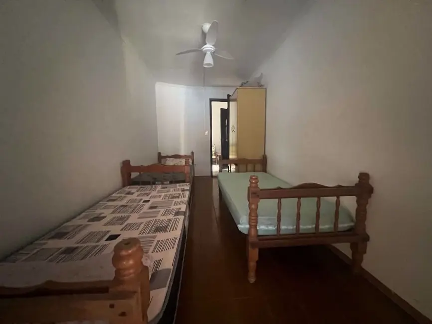 Foto 6 de Casa com 3 quartos à venda, 350m2 em Praia Grande - SP