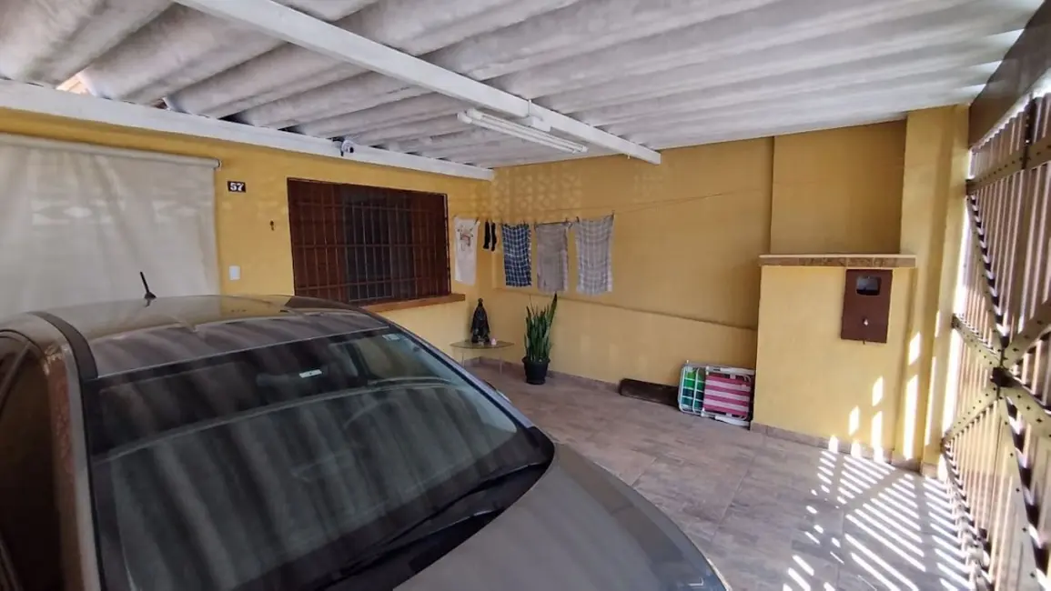 Foto 3 de Casa com 2 quartos à venda, 100m2 em Praia Grande - SP