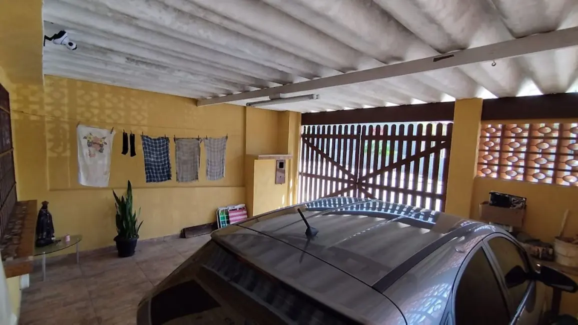 Foto 1 de Casa com 2 quartos à venda, 100m2 em Praia Grande - SP