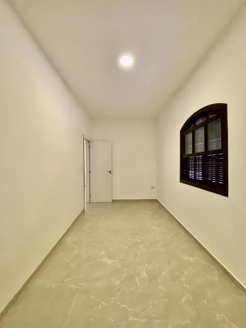Foto 8 de Casa com 3 quartos à venda, 200m2 em Mirim, Praia Grande - SP