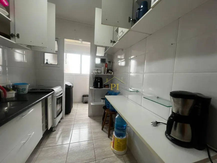 Apartamento com 2 quartos à venda, 55m2 em Aviação, Praia Grande - SP - imagem 8 Foto 8 de Apartamento com 2 quartos à venda, 55m2 em Aviação, Praia Grande - SP