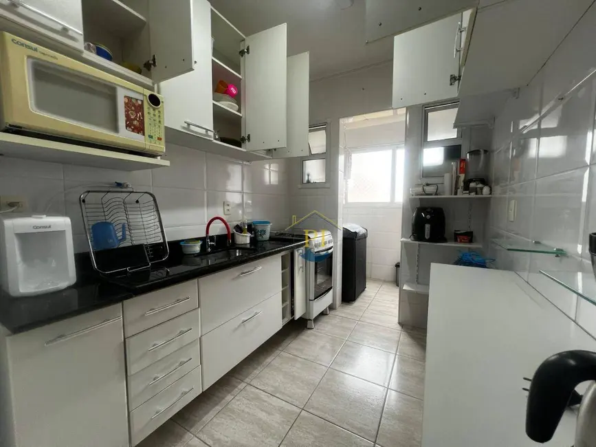 Apartamento com 2 quartos à venda, 55m2 em Aviação, Praia Grande - SP - imagem 7 Foto 7 de Apartamento com 2 quartos à venda, 55m2 em Aviação, Praia Grande - SP