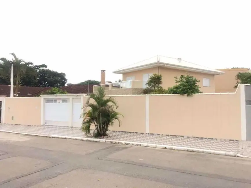 Foto 2 de Casa com 4 quartos à venda, 594m2 em Solemar, Praia Grande - SP