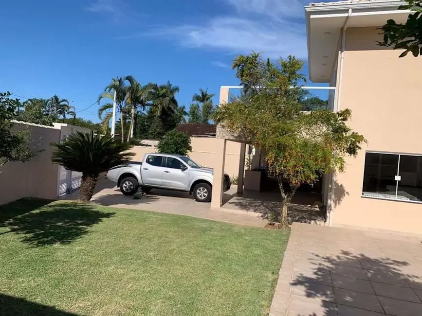 Foto 3 de Casa com 4 quartos à venda, 594m2 em Solemar, Praia Grande - SP