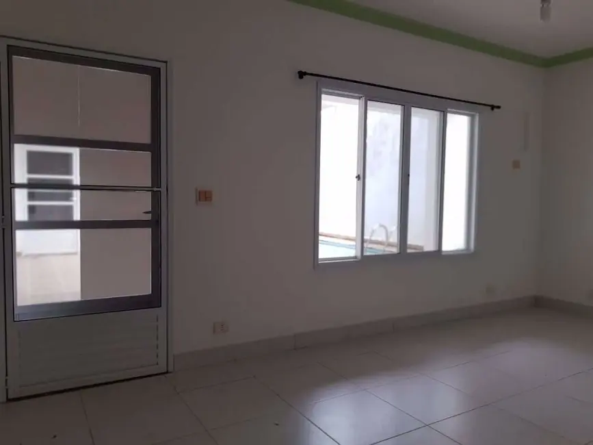Foto 9 de Sobrado com 4 quartos à venda, 600m2 em Praia Grande - SP