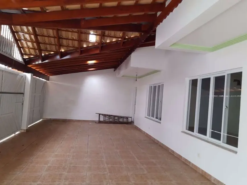 Foto 1 de Sobrado com 4 quartos à venda, 600m2 em Praia Grande - SP