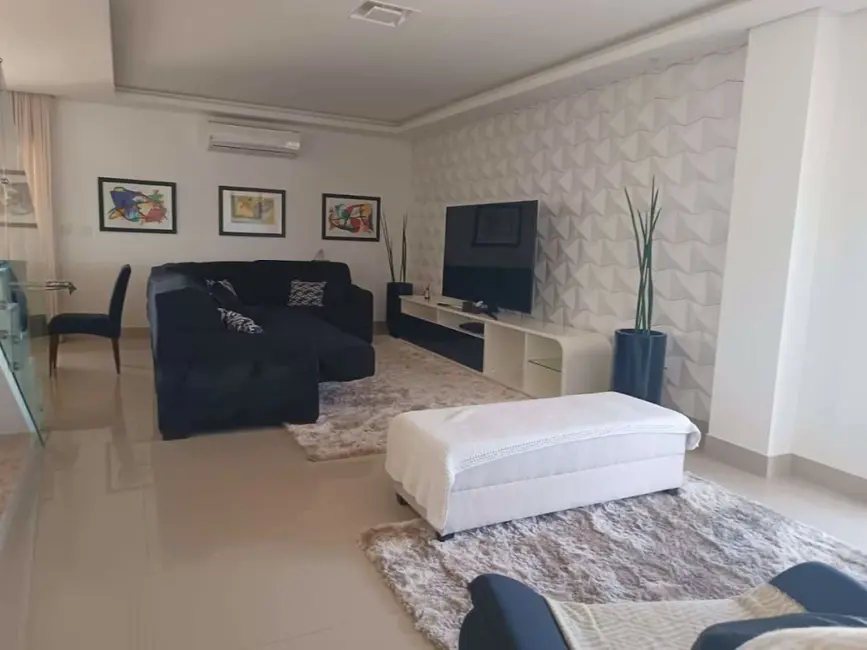Cobertura com 4 quartos à venda, 315m2 em Canto do Forte, Praia Grande - SP - imagem 3 Foto 3 de Cobertura com 4 quartos à venda, 315m2 em Canto do Forte, Praia Grande - SP