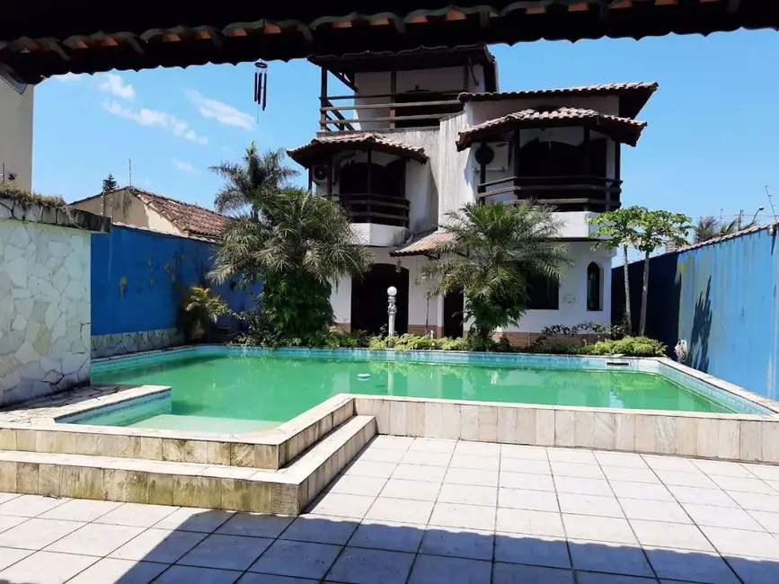 Foto 2 de Casa com 6 quartos à venda, 517m2 em Canto do Forte, Praia Grande - SP