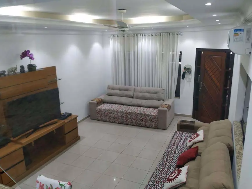 Sobrado com 3 quartos à venda, 180m2 em Praia Grande - SP - imagem 6 Foto 6 de Sobrado com 3 quartos à venda, 180m2 em Praia Grande - SP