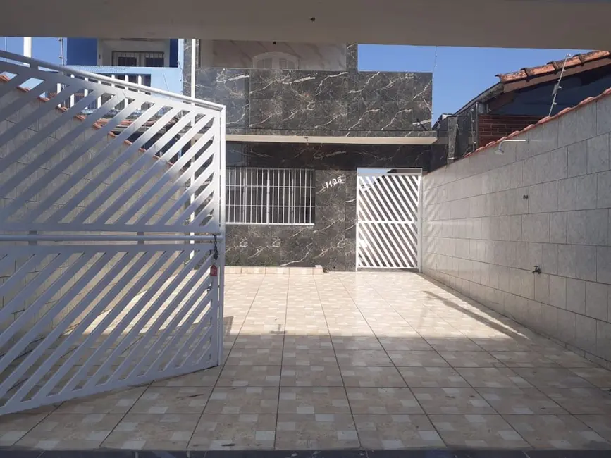 Foto 1 de Sobrado com 3 quartos à venda, 70m2 em Maracanã, Praia Grande - SP