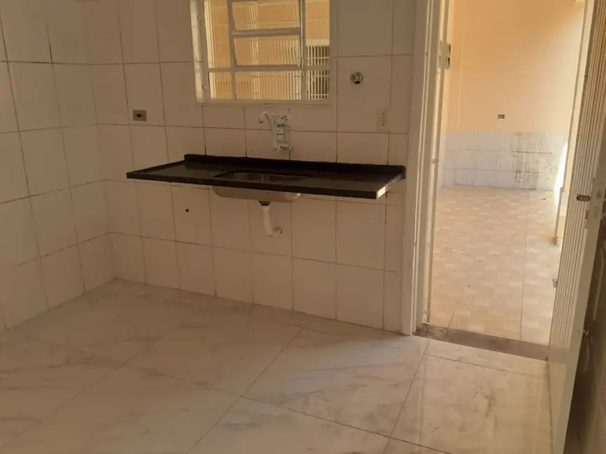 Sobrado com 3 quartos à venda, 70m2 em Maracanã, Praia Grande - SP - imagem 6 Foto 6 de Sobrado com 3 quartos à venda, 70m2 em Maracanã, Praia Grande - SP