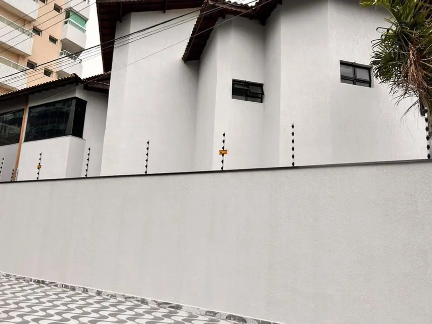 Foto 3 de Casa com 3 quartos à venda, 250m2 em Praia Grande - SP