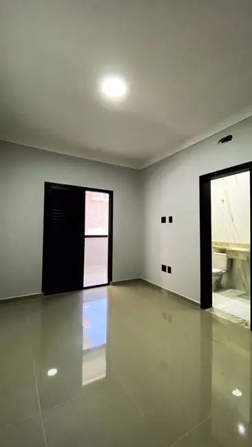 Foto 6 de Casa com 3 quartos à venda, 250m2 em Praia Grande - SP