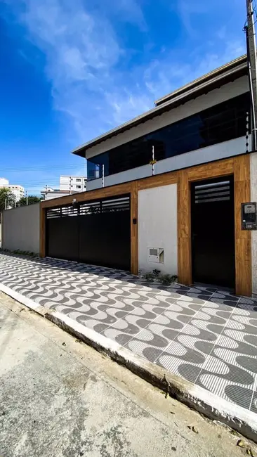 Foto 4 de Casa com 3 quartos à venda, 250m2 em Praia Grande - SP
