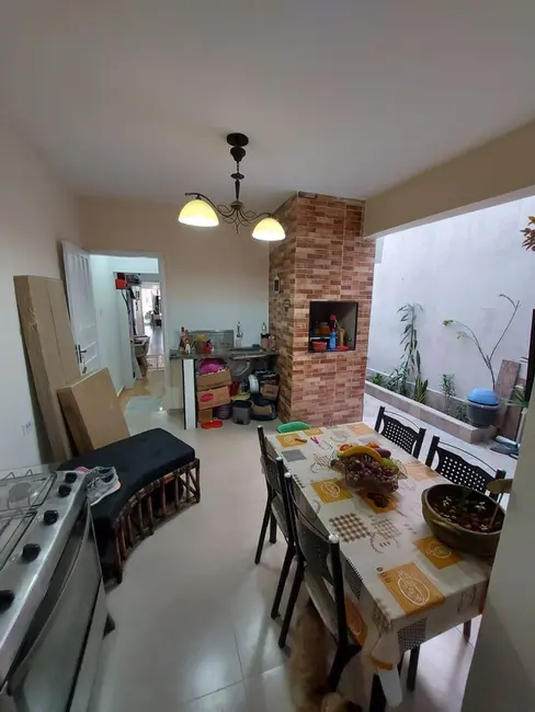 Sobrado com 5 quartos à venda, 173m2 em Praia Grande - SP - imagem 8 Foto 8 de Sobrado com 5 quartos à venda, 173m2 em Praia Grande - SP