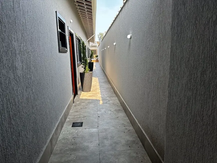 Foto 4 de Casa com 3 quartos à venda, 146m2 em Praia Grande - SP