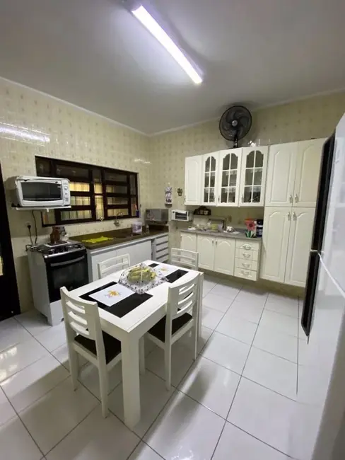 Foto 5 de Casa com 3 quartos à venda, 172m2 em Praia Grande - SP