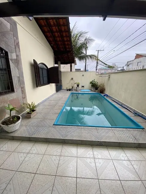 Foto 2 de Casa com 3 quartos à venda, 172m2 em Praia Grande - SP