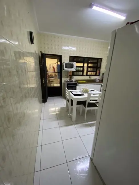Foto 4 de Casa com 3 quartos à venda, 172m2 em Praia Grande - SP
