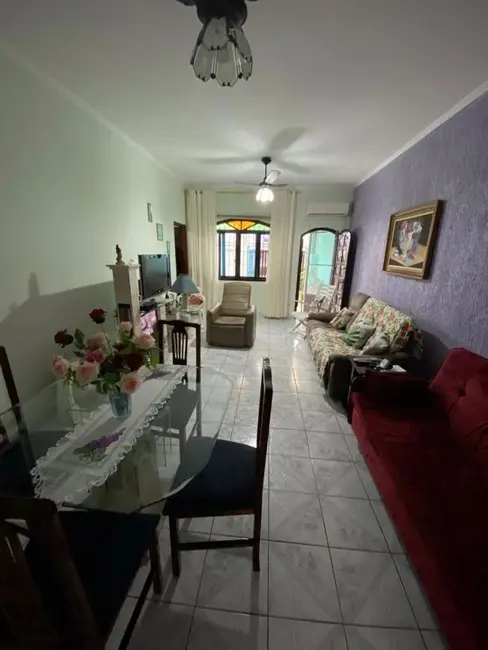 Foto 3 de Casa com 3 quartos à venda, 172m2 em Praia Grande - SP