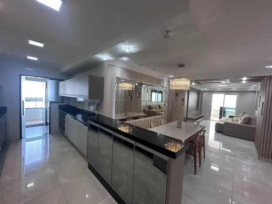 Apartamento com 3 quartos para alugar, 130m2 em Canto do Forte, Praia Grande - SP - imagem 1 Foto 1 de Apartamento com 3 quartos para alugar, 130m2 em Canto do Forte, Praia Grande - SP