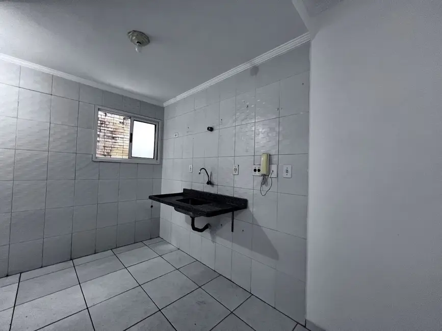 Foto 4 de Sobrado com 2 quartos para alugar, 65m2 em Canto do Forte, Praia Grande - SP