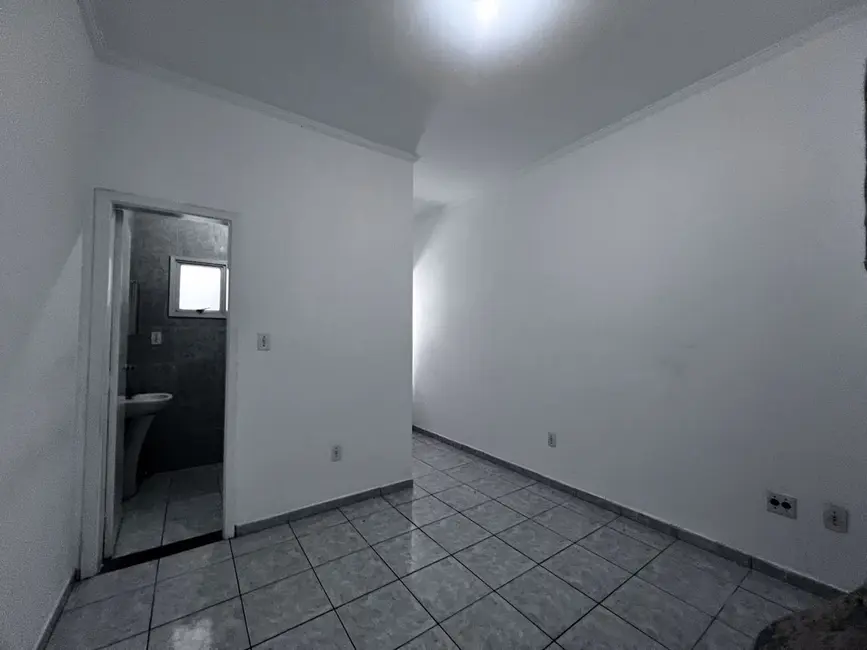 Foto 9 de Sobrado com 2 quartos para alugar, 65m2 em Canto do Forte, Praia Grande - SP