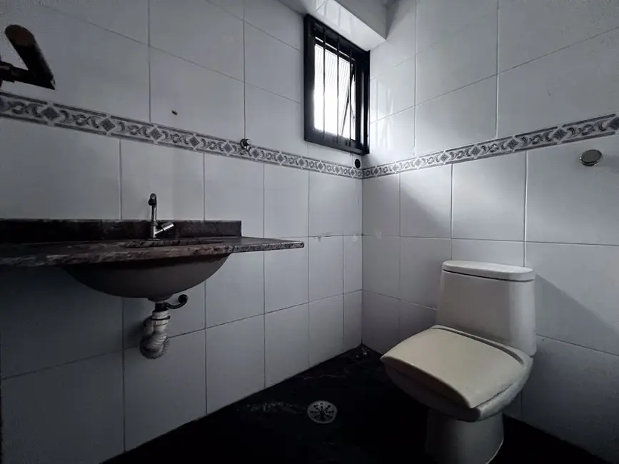 Foto 9 de Loja à venda, 70m2 em Tupi, Praia Grande - SP