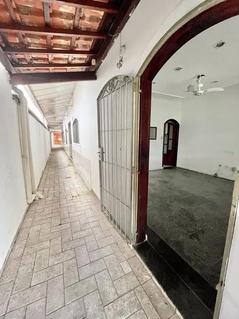 Foto 4 de Casa com 3 quartos à venda, 210m2 em Praia Grande - SP