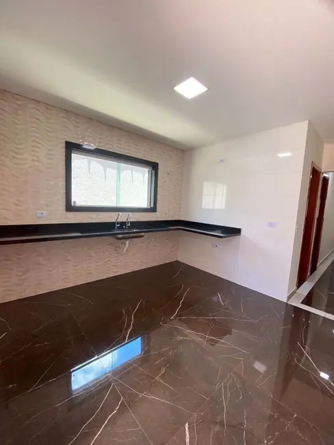 Casa com 3 quartos à venda, 250m2 em Praia Grande - SP - imagem 8 Foto 8 de Casa com 3 quartos à venda, 250m2 em Praia Grande - SP