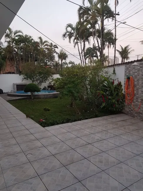 Foto 1 de Casa com 3 quartos à venda, 426m2 em Praia Grande - SP