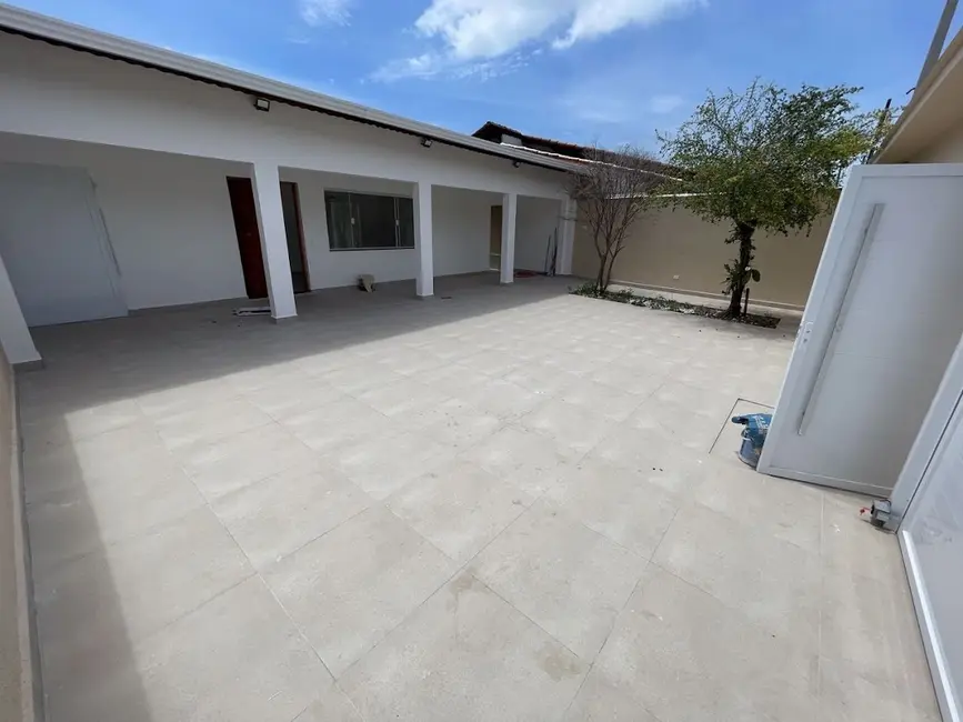 Foto 2 de Casa com 3 quartos à venda, 348m2 em Canto do Forte, Praia Grande - SP