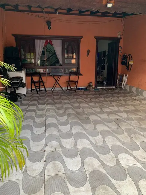 Foto 1 de Sobrado com 4 quartos à venda, 90m2 em Praia Grande - SP
