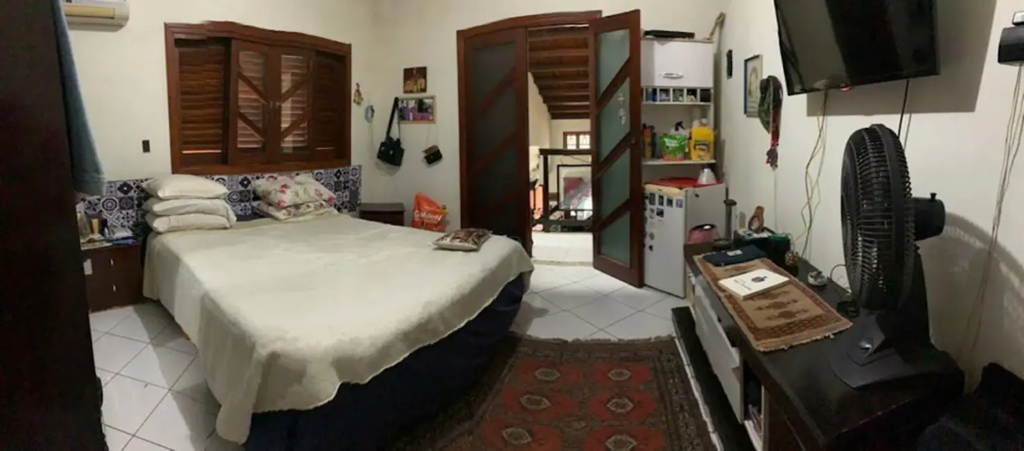Foto 9 de Sobrado com 4 quartos à venda, 90m2 em Praia Grande - SP