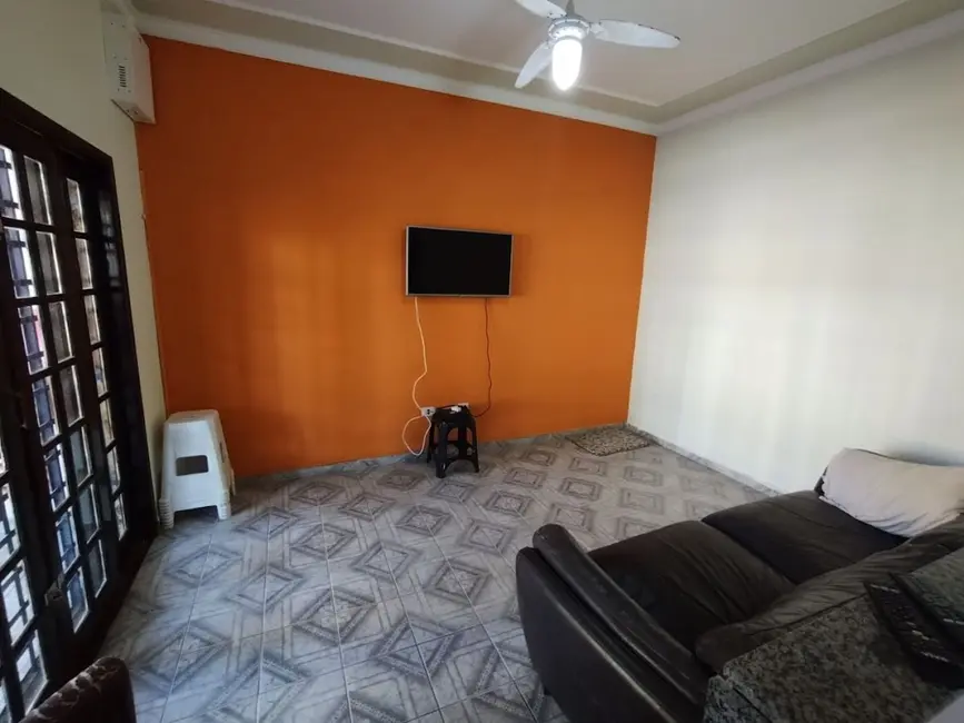 Casa com 2 quartos à venda, 336m2 em Praia Grande - SP - imagem 6 Foto 6 de Casa com 2 quartos à venda, 336m2 em Praia Grande - SP