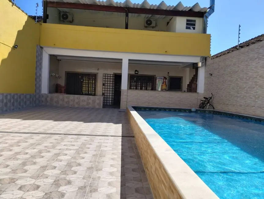 Casa com 2 quartos à venda, 336m2 em Praia Grande - SP - imagem 1 Foto 1 de Casa com 2 quartos à venda, 336m2 em Praia Grande - SP