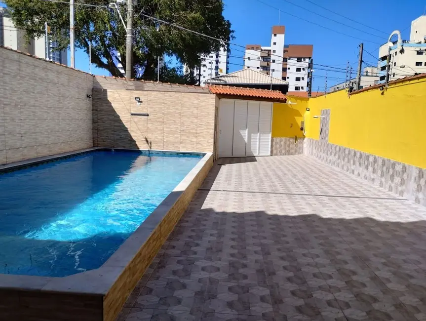 Casa com 2 quartos à venda, 336m2 em Praia Grande - SP - imagem 4 Foto 4 de Casa com 2 quartos à venda, 336m2 em Praia Grande - SP
