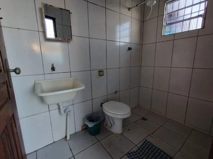 Foto 9 de Casa com 2 quartos à venda, 250m2 em Maracanã, Praia Grande - SP