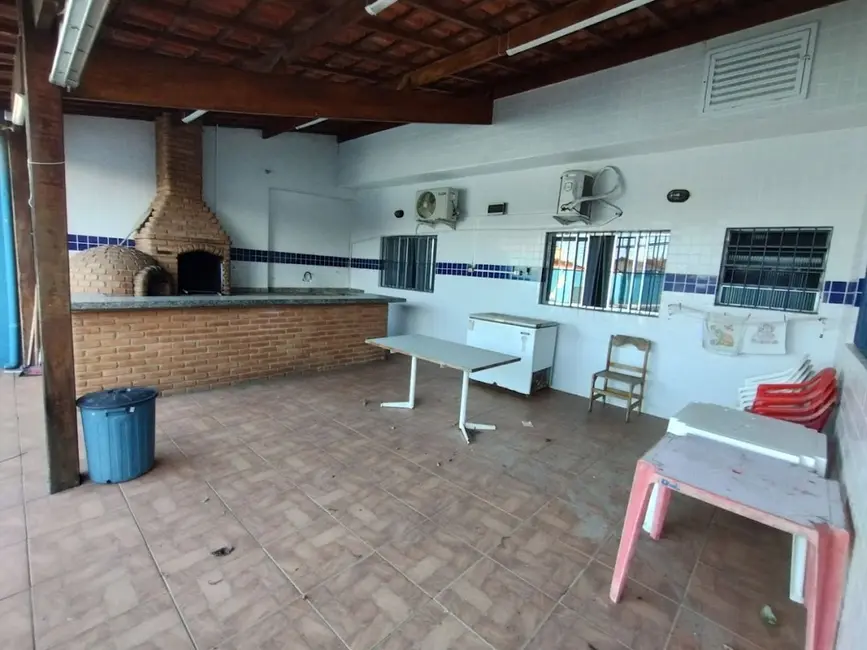 Foto 8 de Casa com 2 quartos à venda, 250m2 em Maracanã, Praia Grande - SP