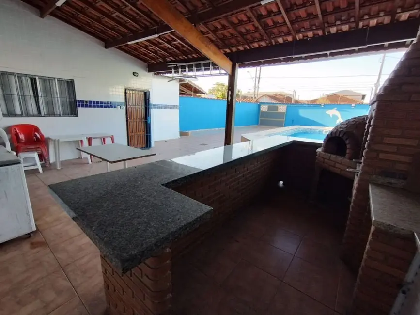 Foto 6 de Casa com 2 quartos à venda, 250m2 em Maracanã, Praia Grande - SP