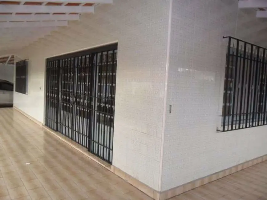 Foto 6 de Casa com 3 quartos à venda, 477m2 em Praia Grande - SP