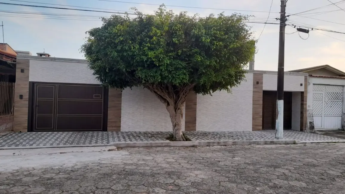 Foto 2 de Casa com 4 quartos à venda, 327m2 em Praia Grande - SP