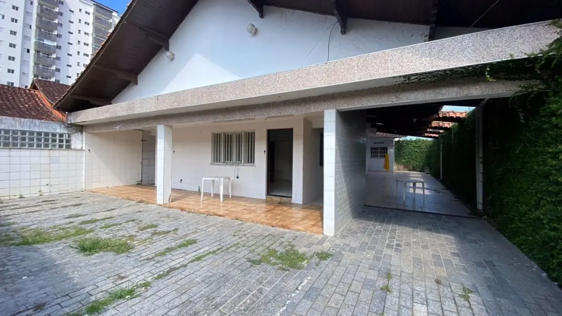 Foto 2 de Casa com 3 quartos à venda, 250m2 em Mirim, Praia Grande - SP