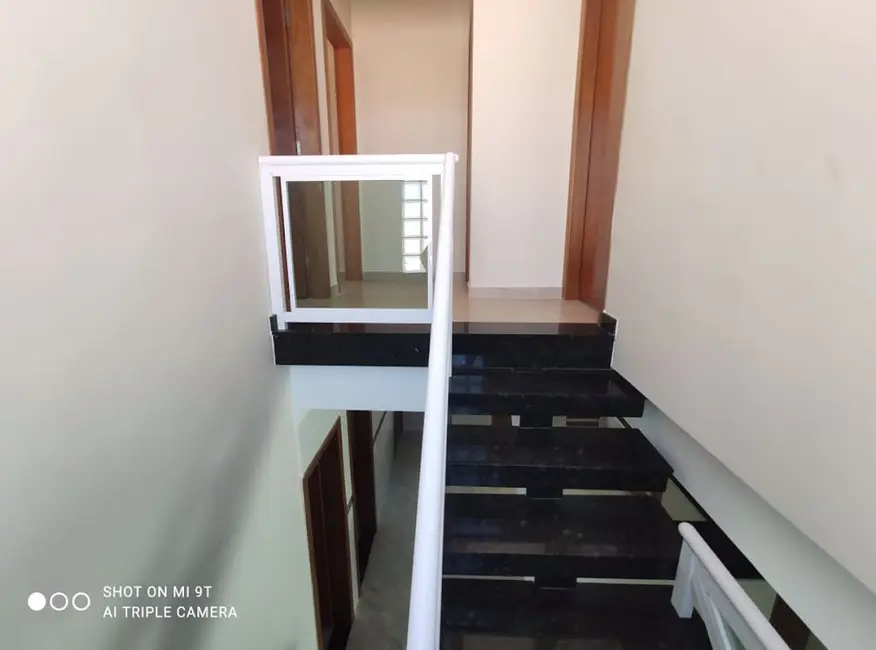 Foto 5 de Sobrado com 5 quartos à venda, 250m2 em Praia Grande - SP