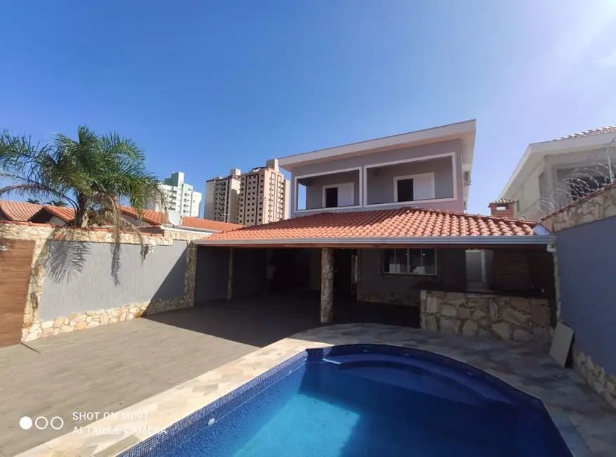 Foto 3 de Sobrado com 5 quartos à venda, 250m2 em Praia Grande - SP