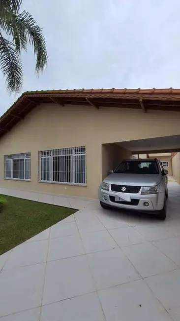 Casa com 3 quartos à venda, 460m2 em Praia Grande - SP - imagem 4 Foto 4 de Casa com 3 quartos à venda, 460m2 em Praia Grande - SP